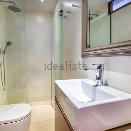 De Diseno Moderno Con Piscina Apartmán *
